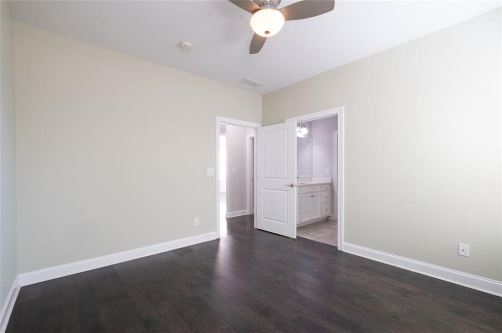 2166 DERBYSHIRE Drive SW