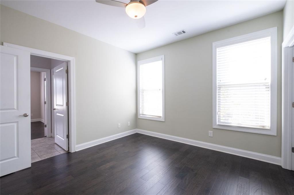 2166 DERBYSHIRE Drive SW