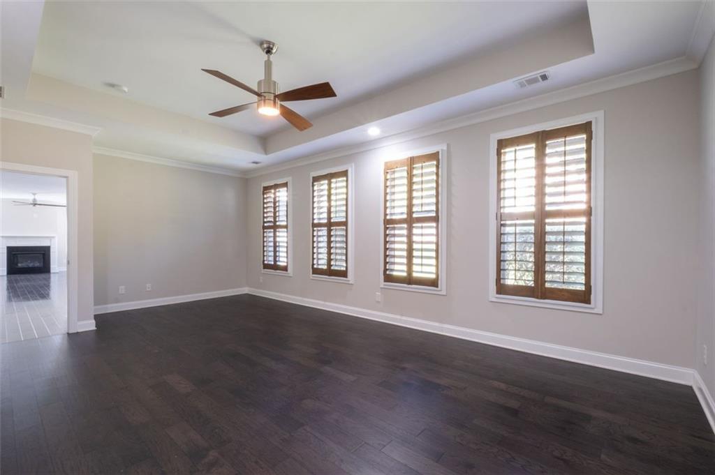 2166 DERBYSHIRE Drive SW