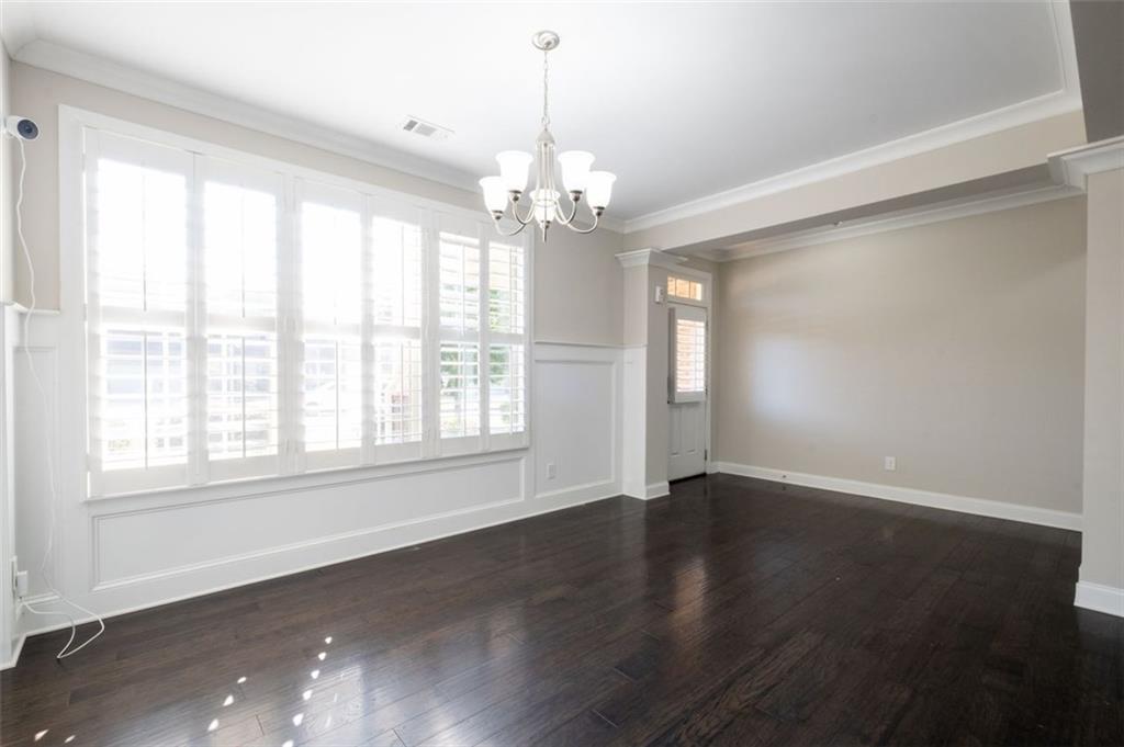 2166 DERBYSHIRE Drive SW