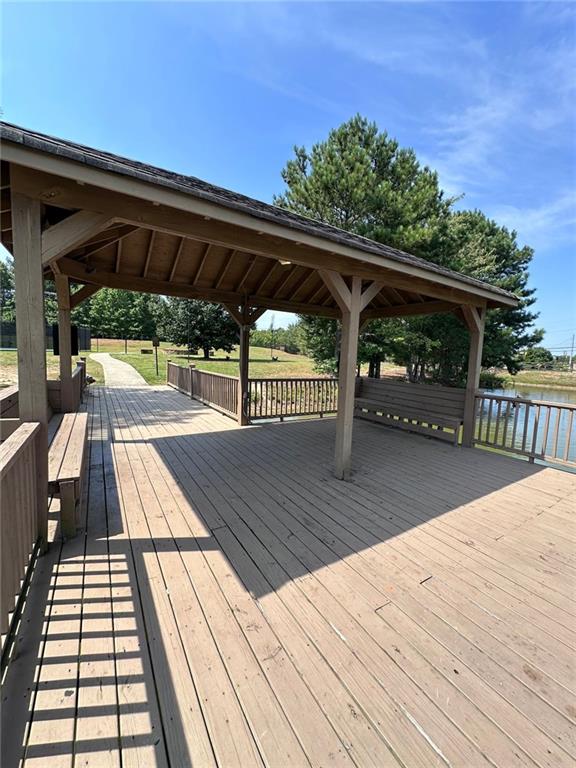 2166 DERBYSHIRE Drive SW