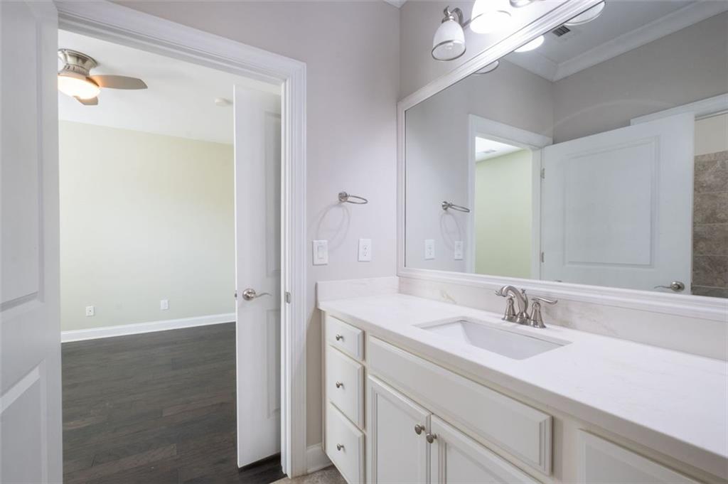 2166 DERBYSHIRE Drive SW