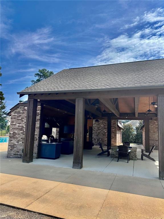 2166 DERBYSHIRE Drive SW