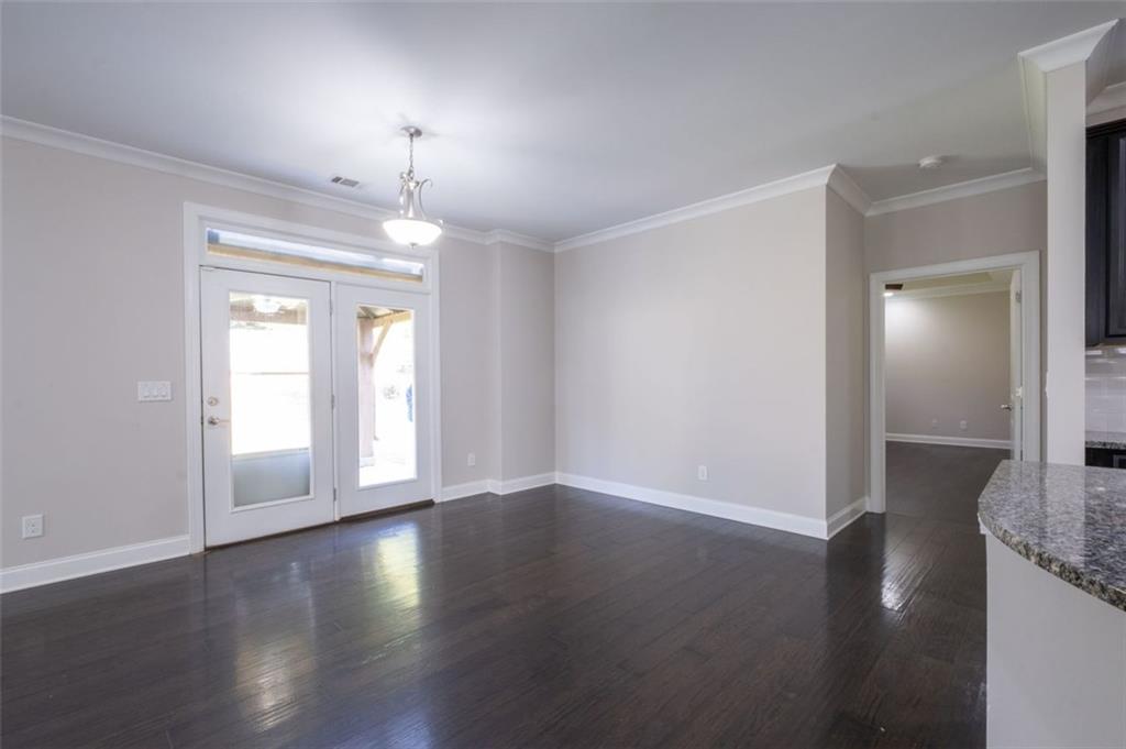 2166 DERBYSHIRE Drive SW