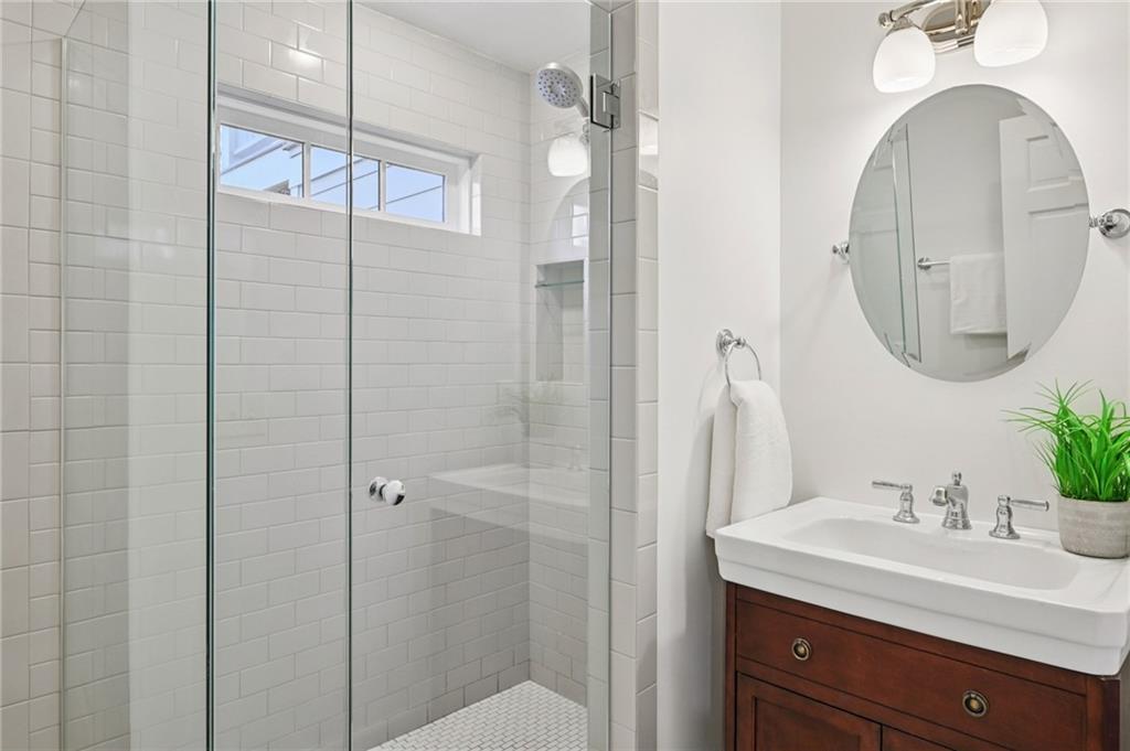 1375 Middlesex Avenue NE