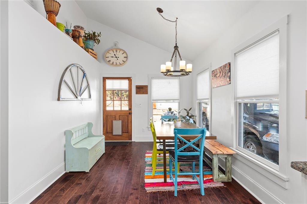 112 Wesley Avenue NE