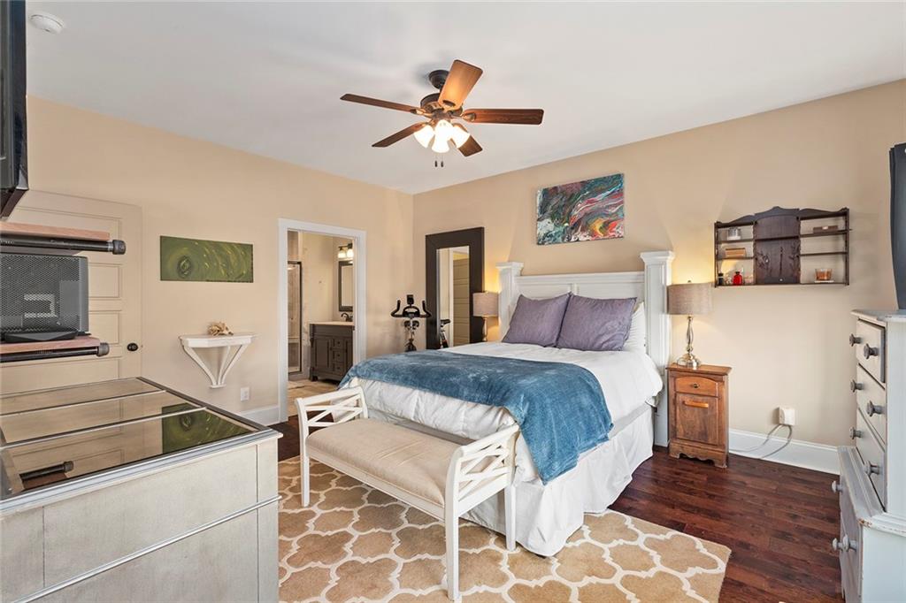 112 Wesley Avenue NE