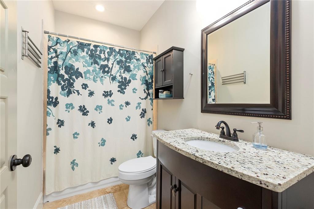 112 Wesley Avenue NE