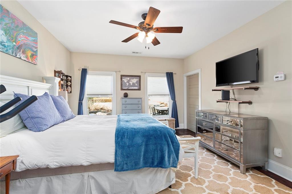 112 Wesley Avenue NE