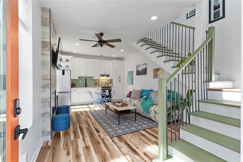 112 Wesley Avenue NE