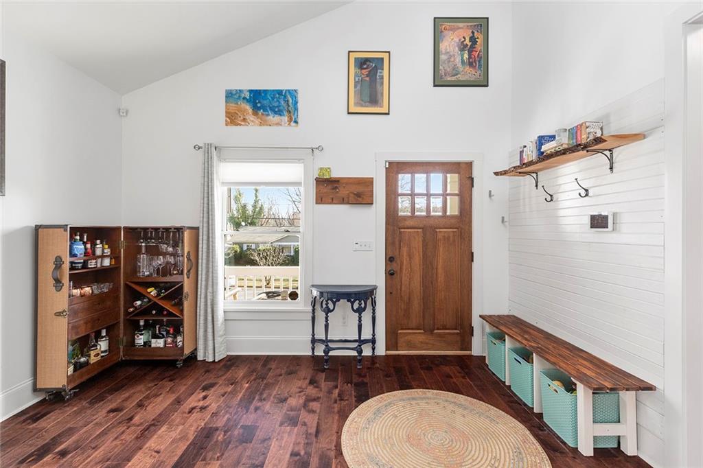 112 Wesley Avenue NE