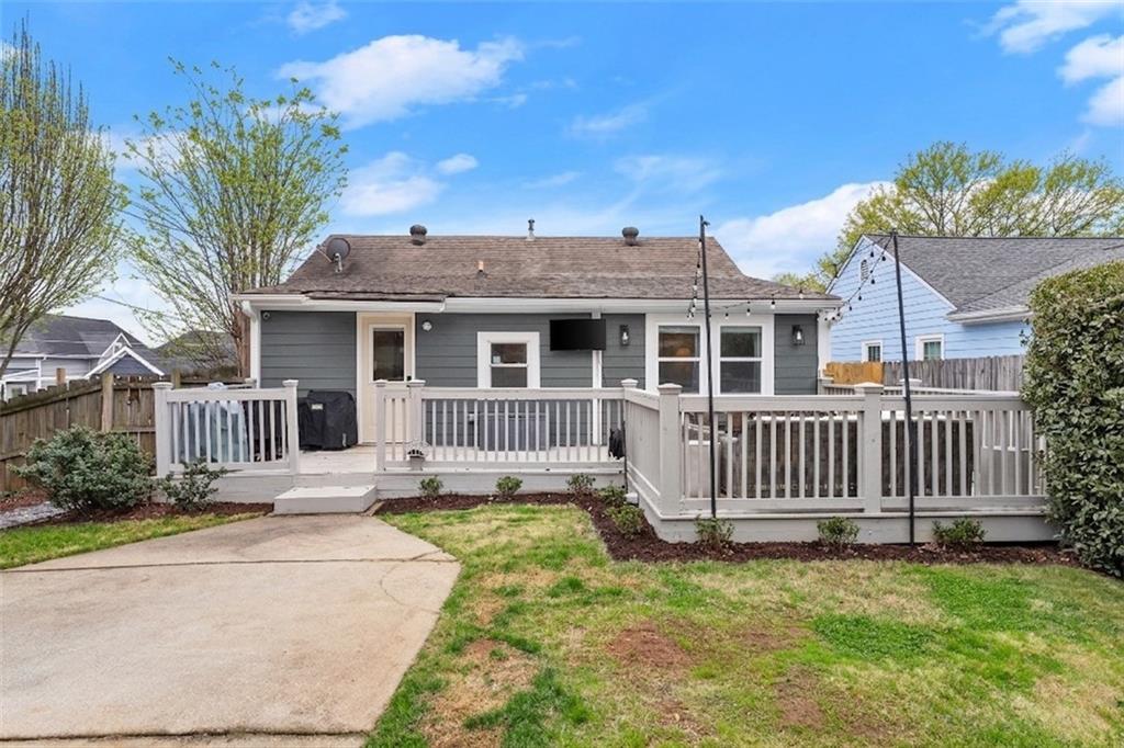 738 Woodson Street SE