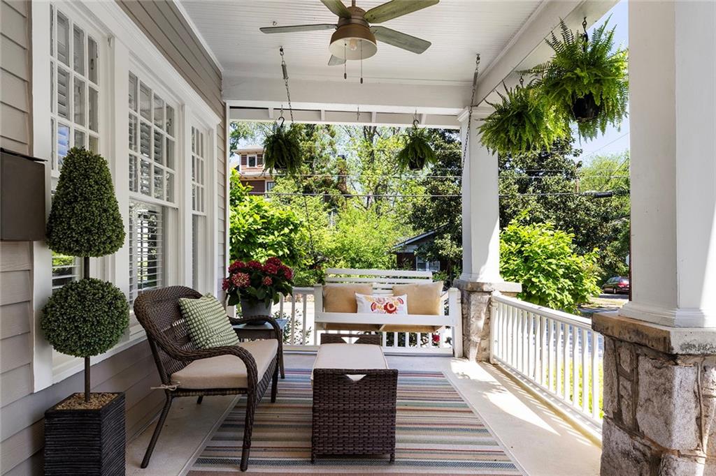 320 FERGUSON Street NE