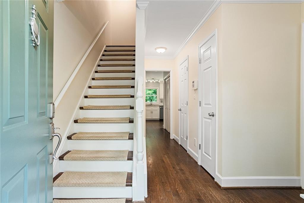 1108 Morningside Place NE