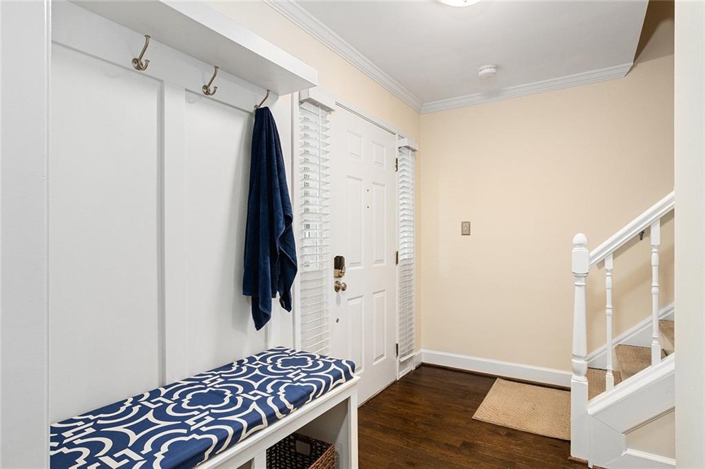 1108 Morningside Place NE