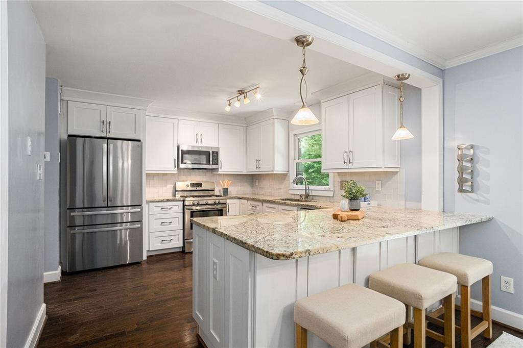 1108 Morningside Place NE