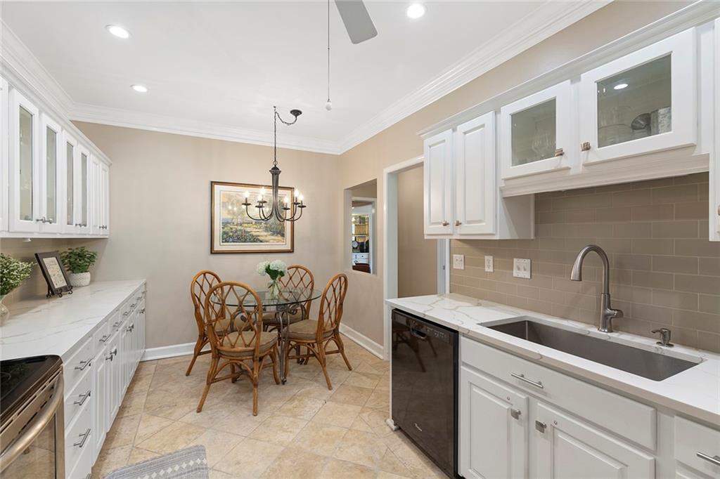 28317 Plantation Drive NE