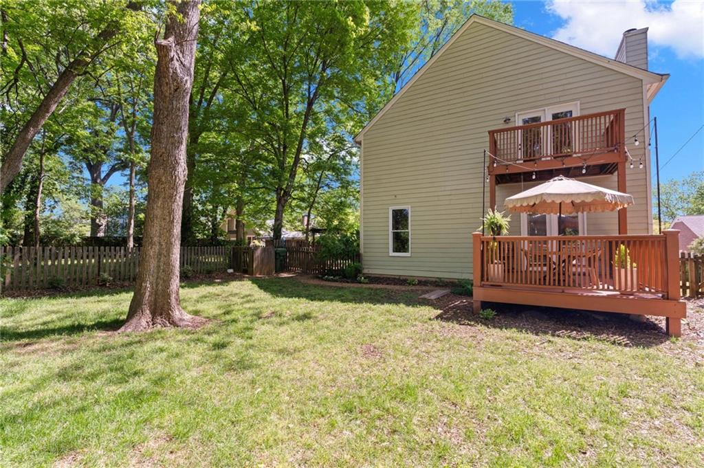 278 Elmira Place NE