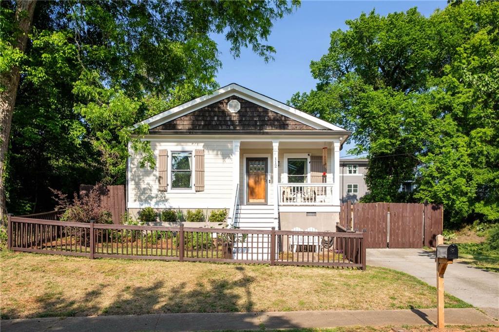 112 Wesley Avenue NE
