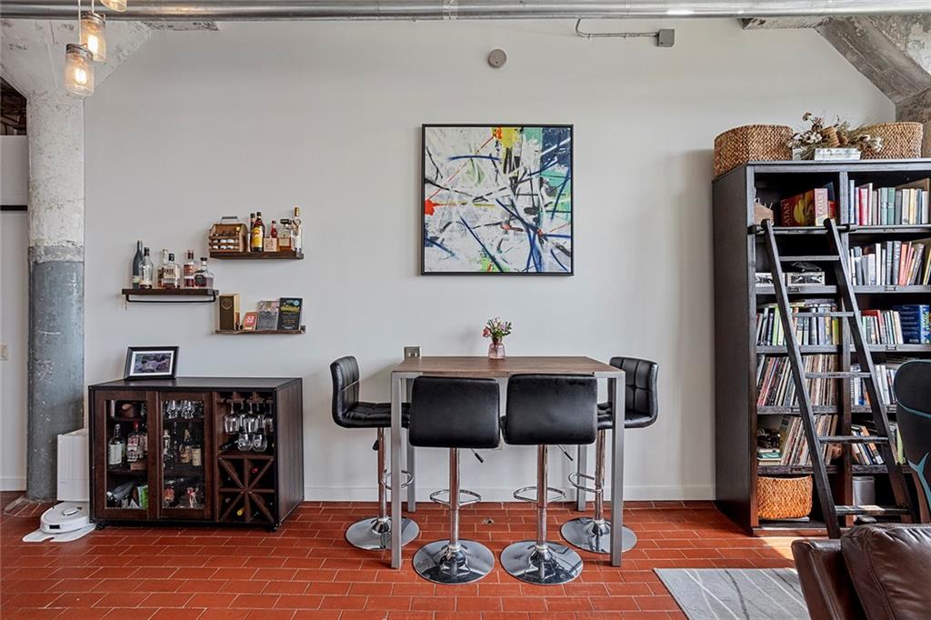 881 Memorial Drive SE Unit 310