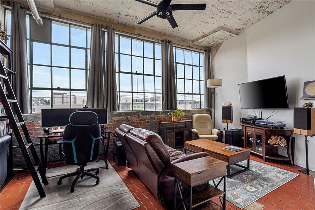 881 Memorial Drive SE Unit 310