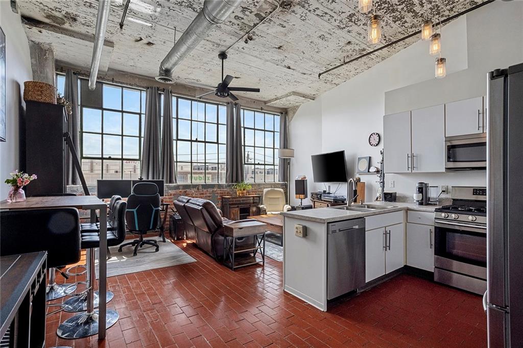 881 Memorial Drive SE Unit 310