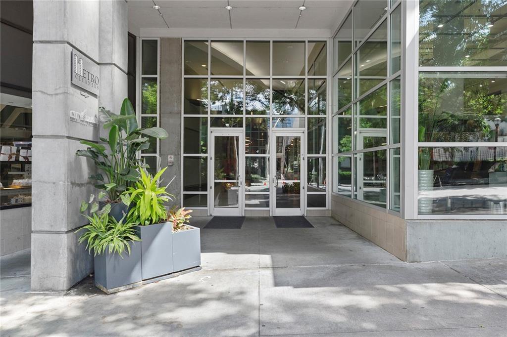 943 Peachtree Street NE Unit 1218