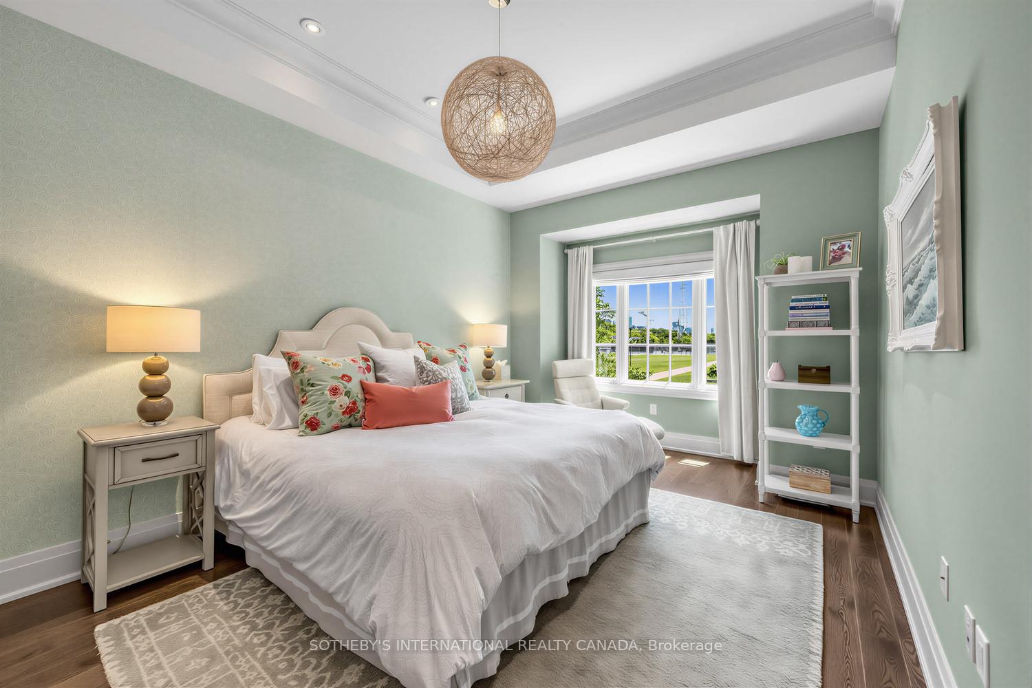 288 St Clair Avenue W TH2