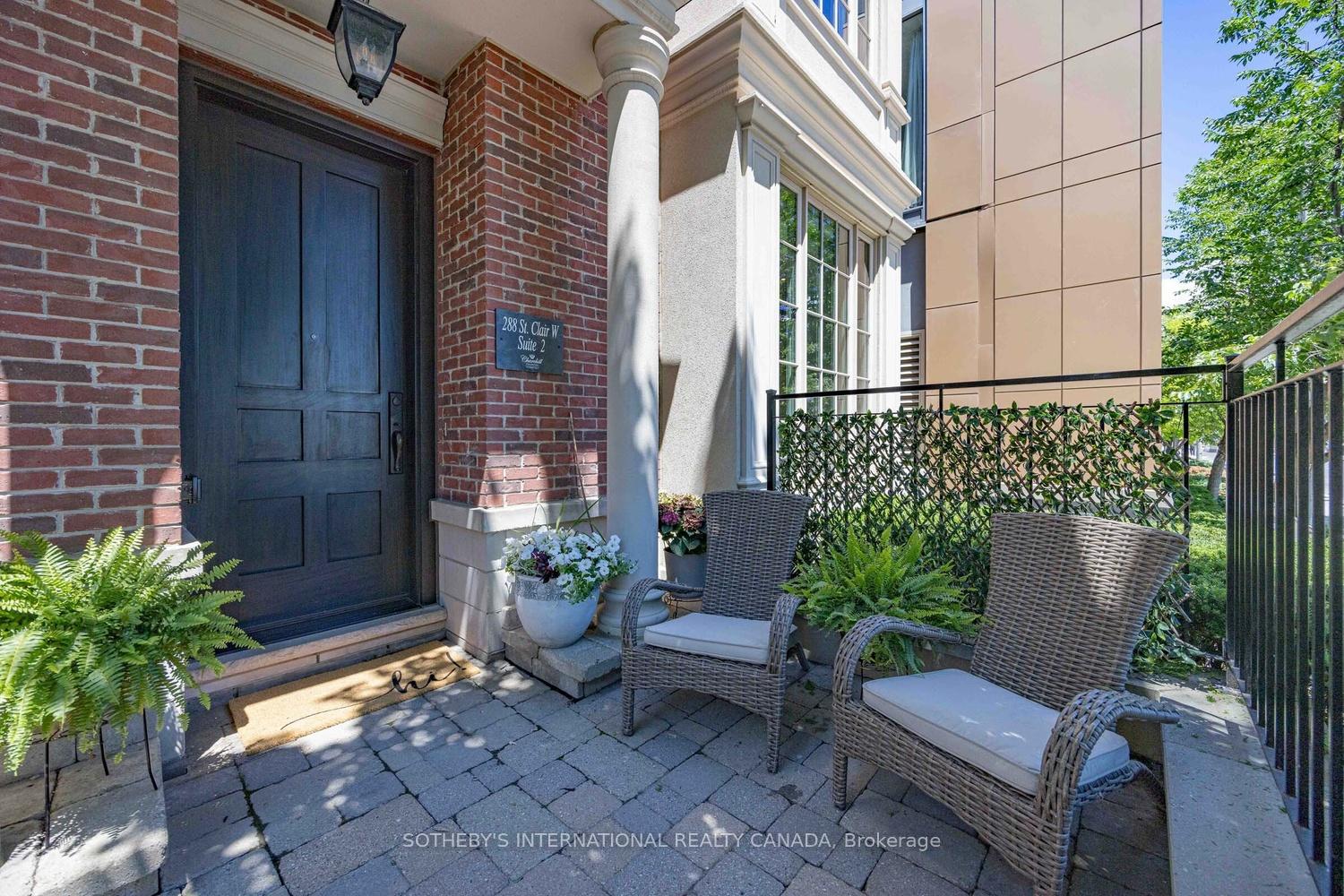 288 St Clair Avenue W TH2