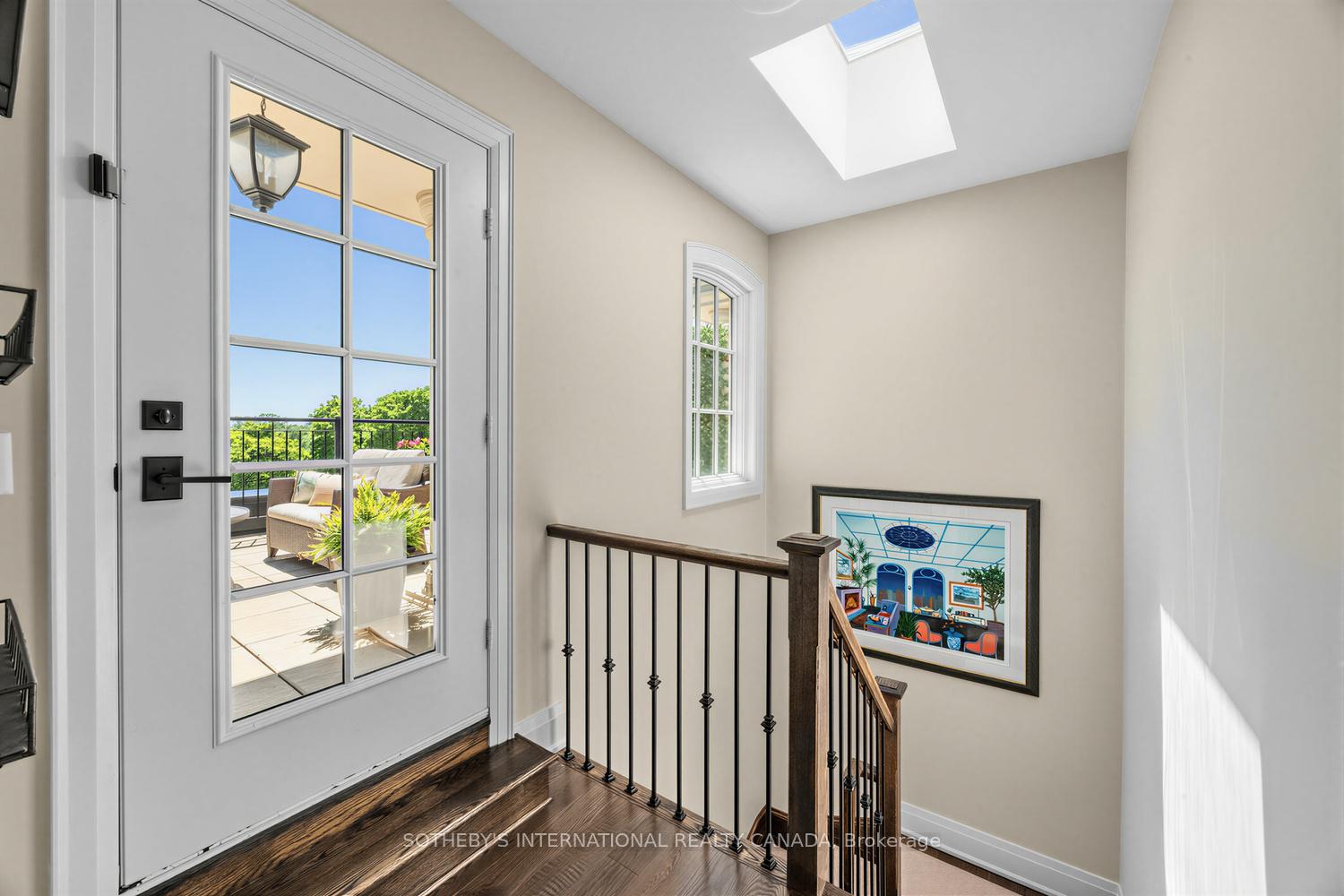 288 St Clair Avenue W TH2