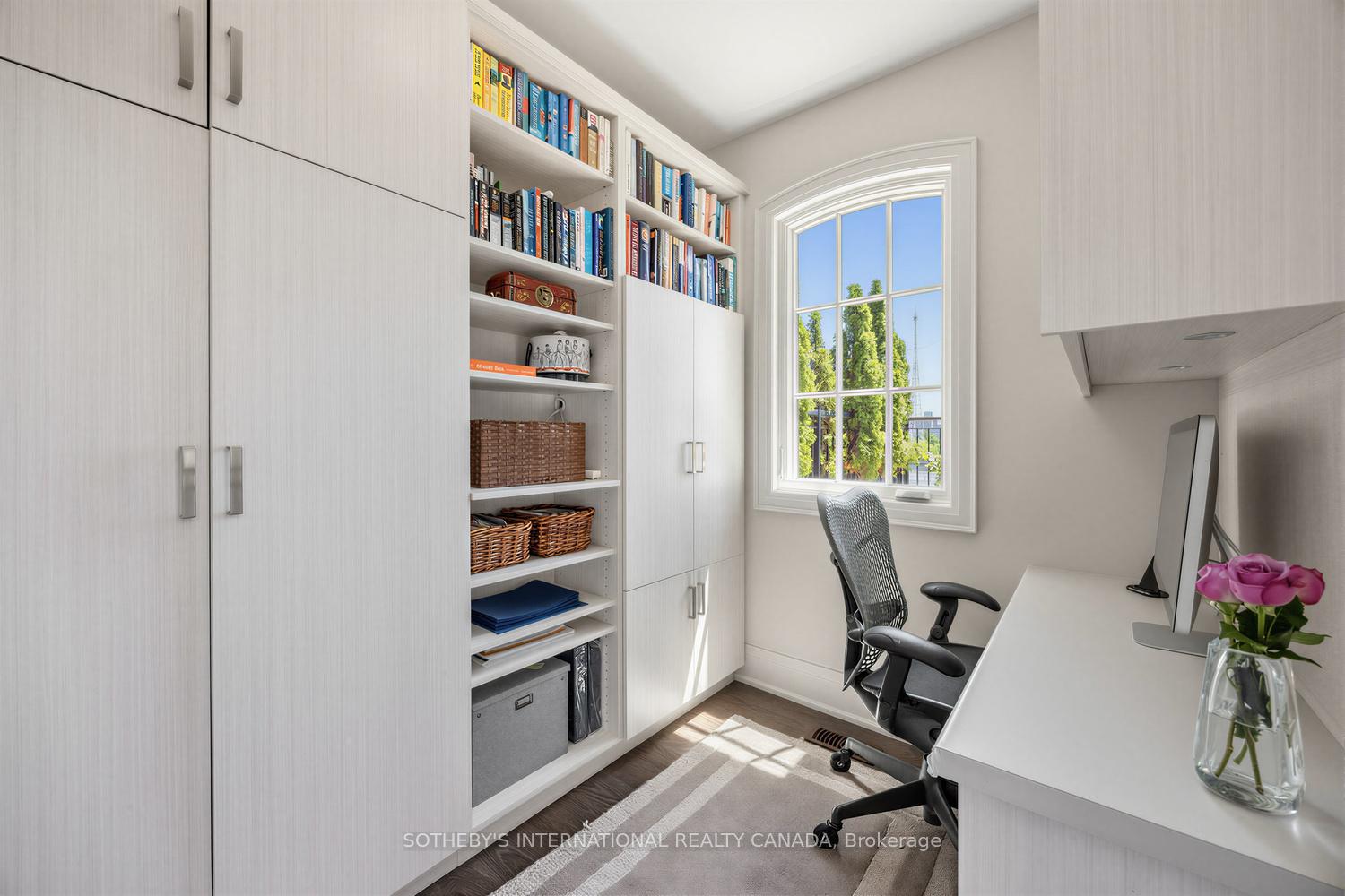 288 St Clair Avenue W TH2