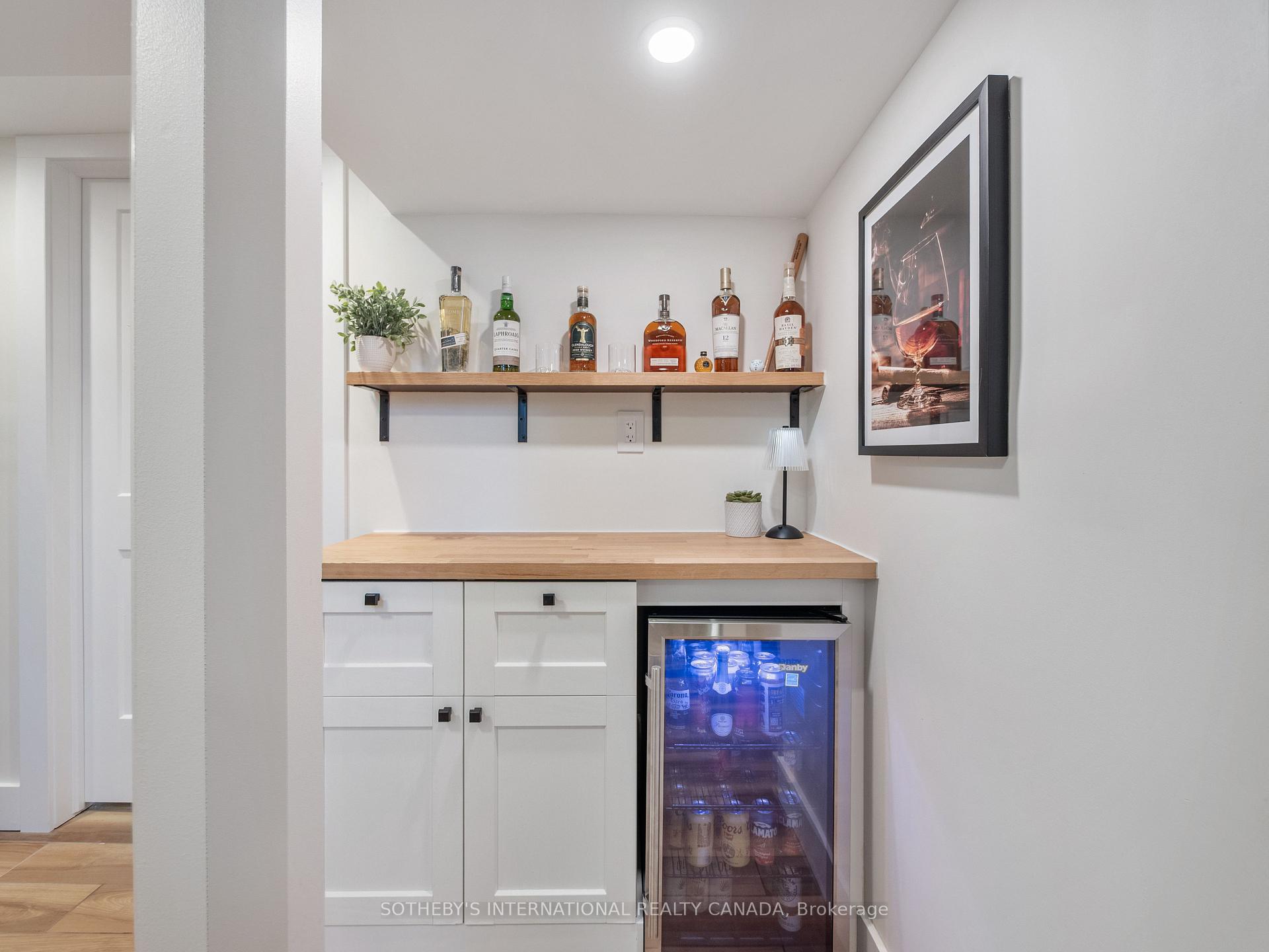 17 Sigmont Road, Toronto