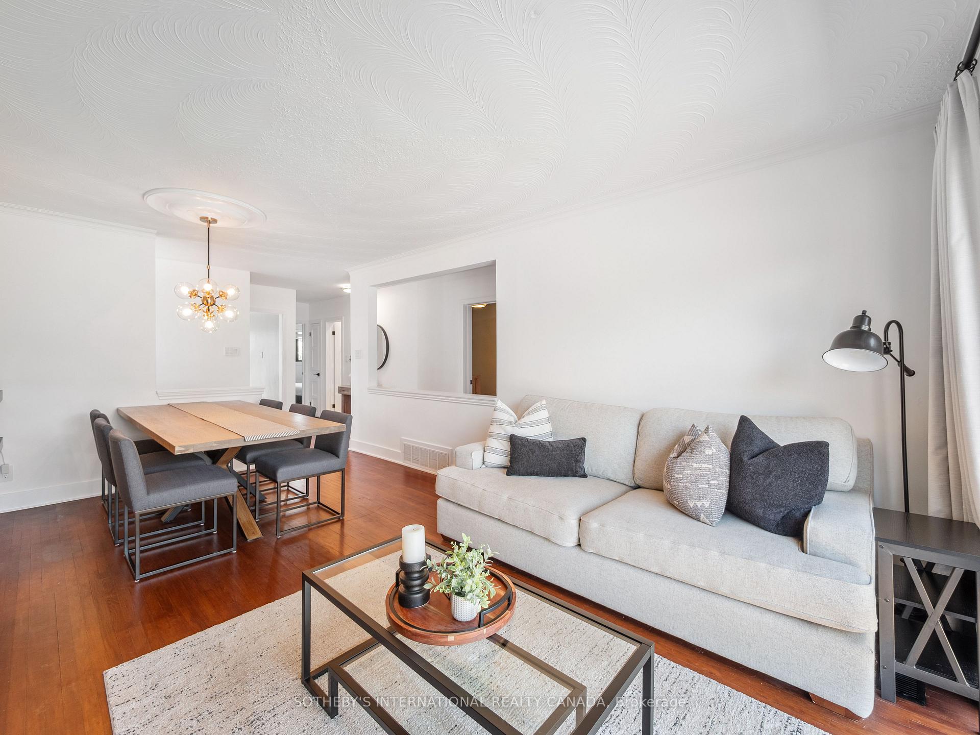 17 Sigmont Road, Toronto