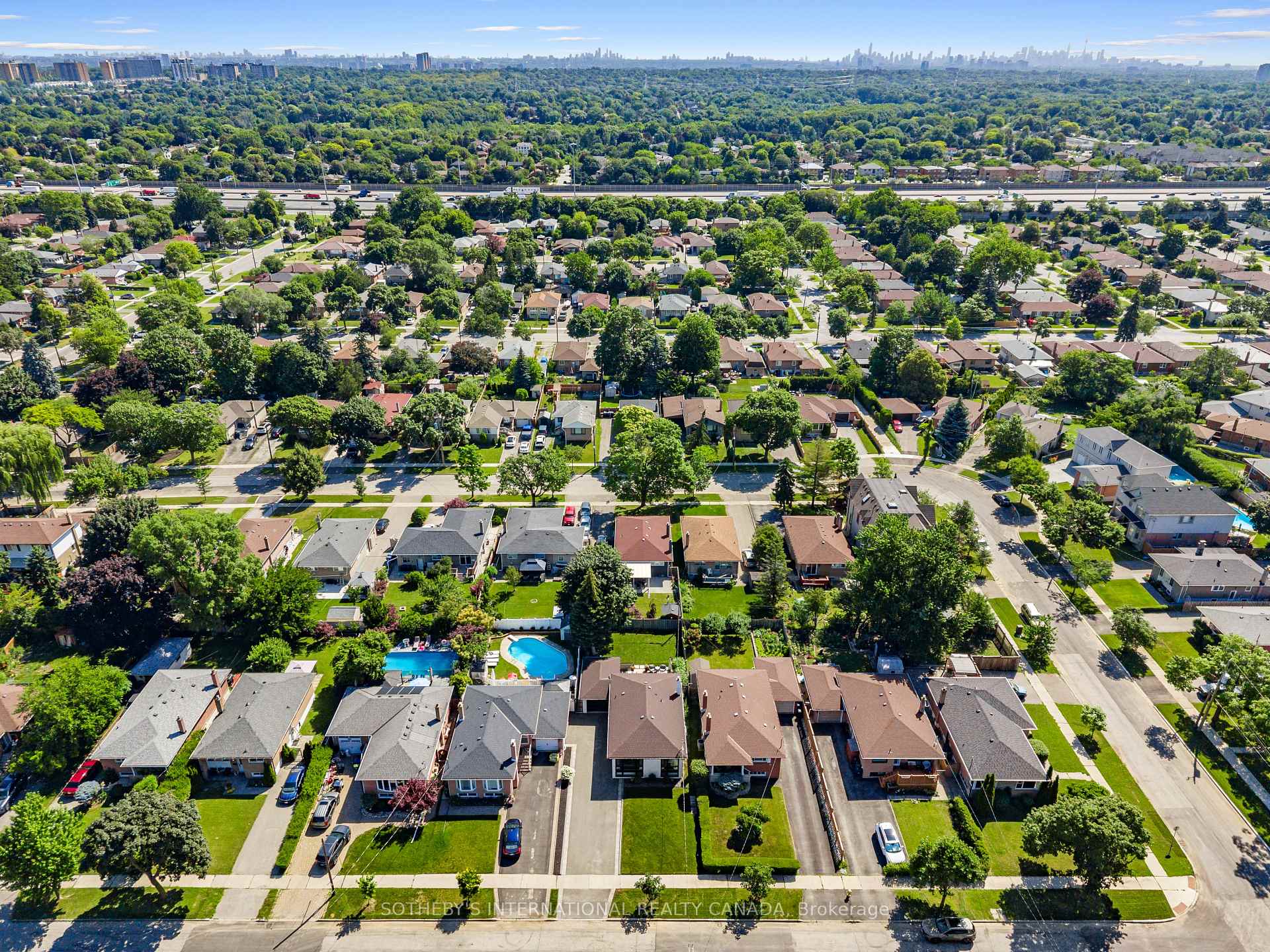17 Sigmont Road, Toronto