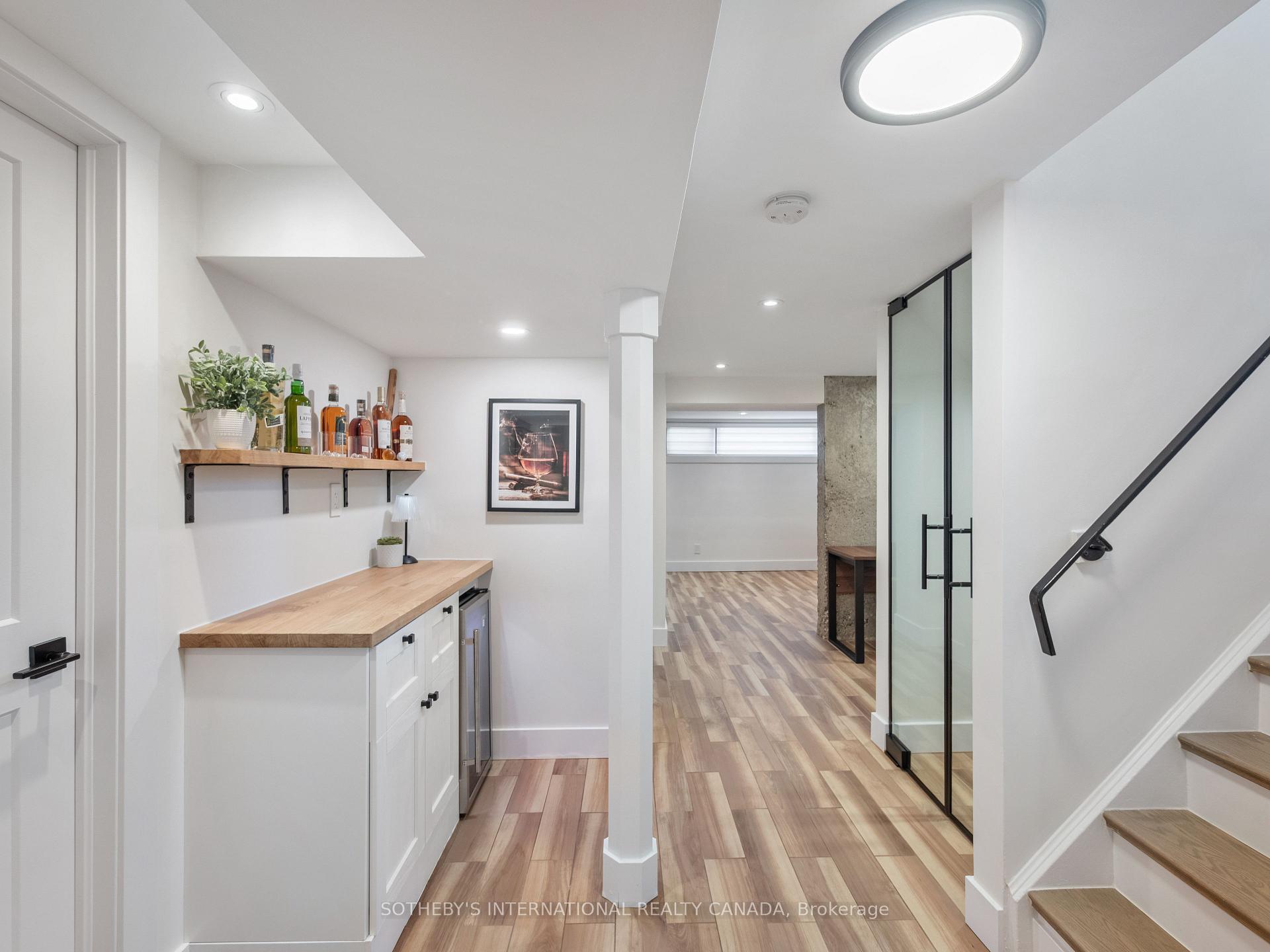 17 Sigmont Road, Toronto