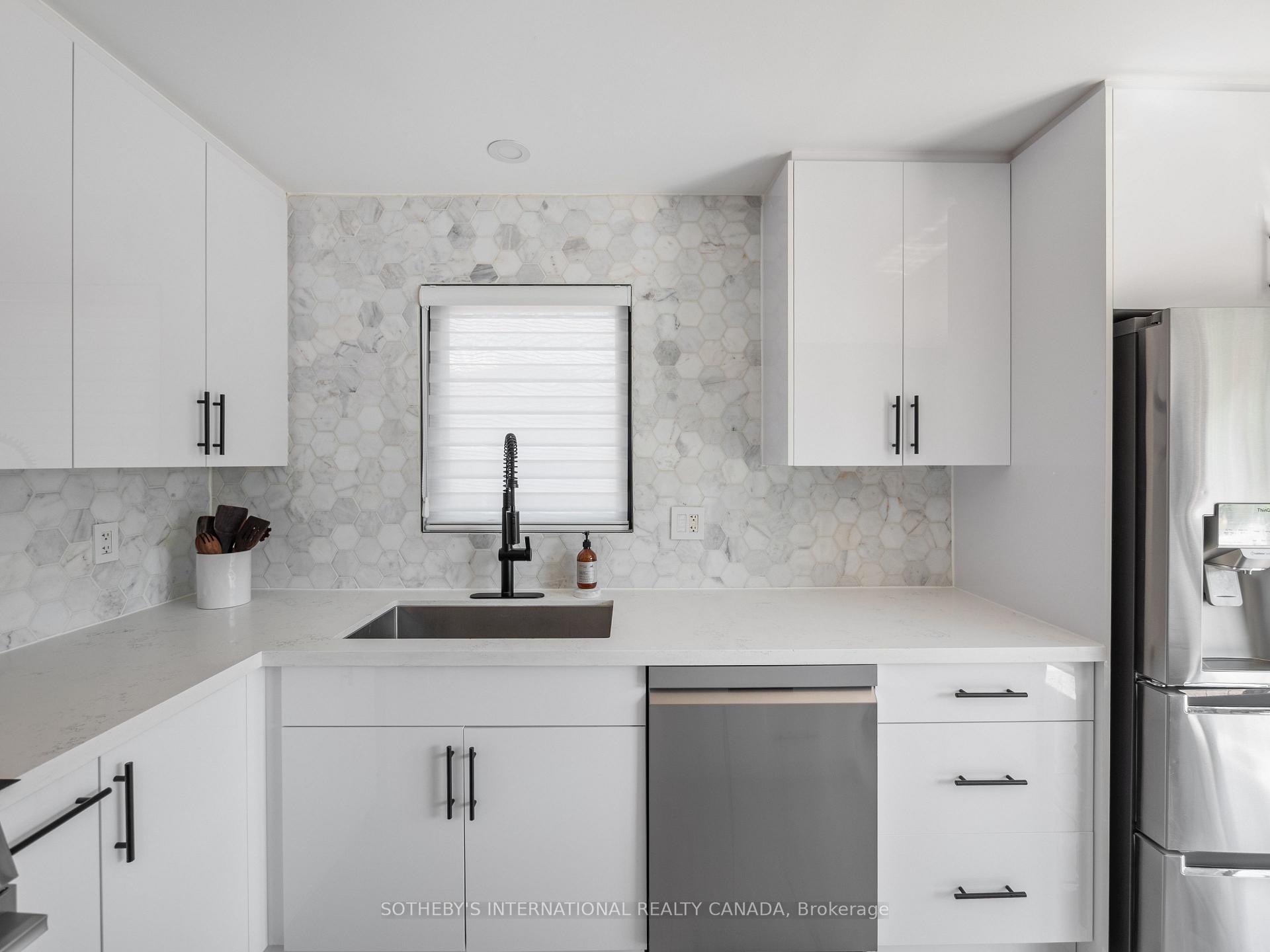 17 Sigmont Road, Toronto