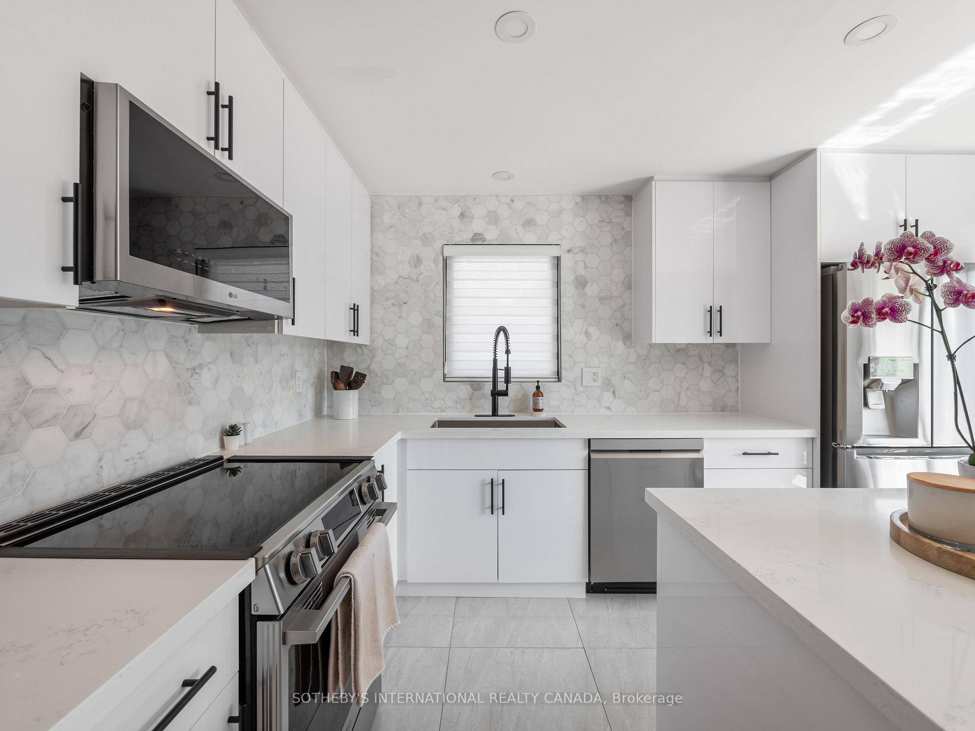 17 Sigmont Road, Toronto