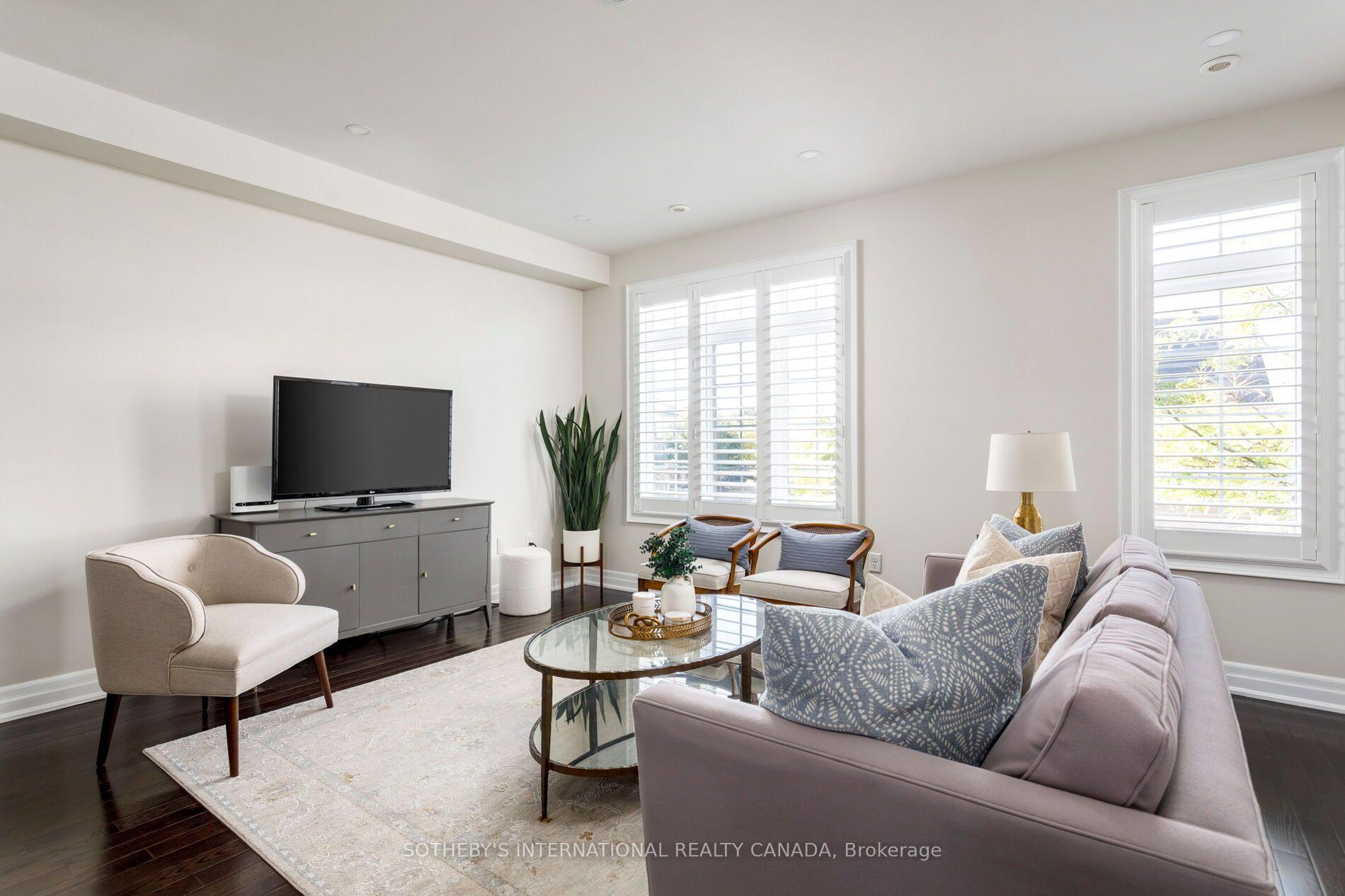 1127 Haig Boulevard 2