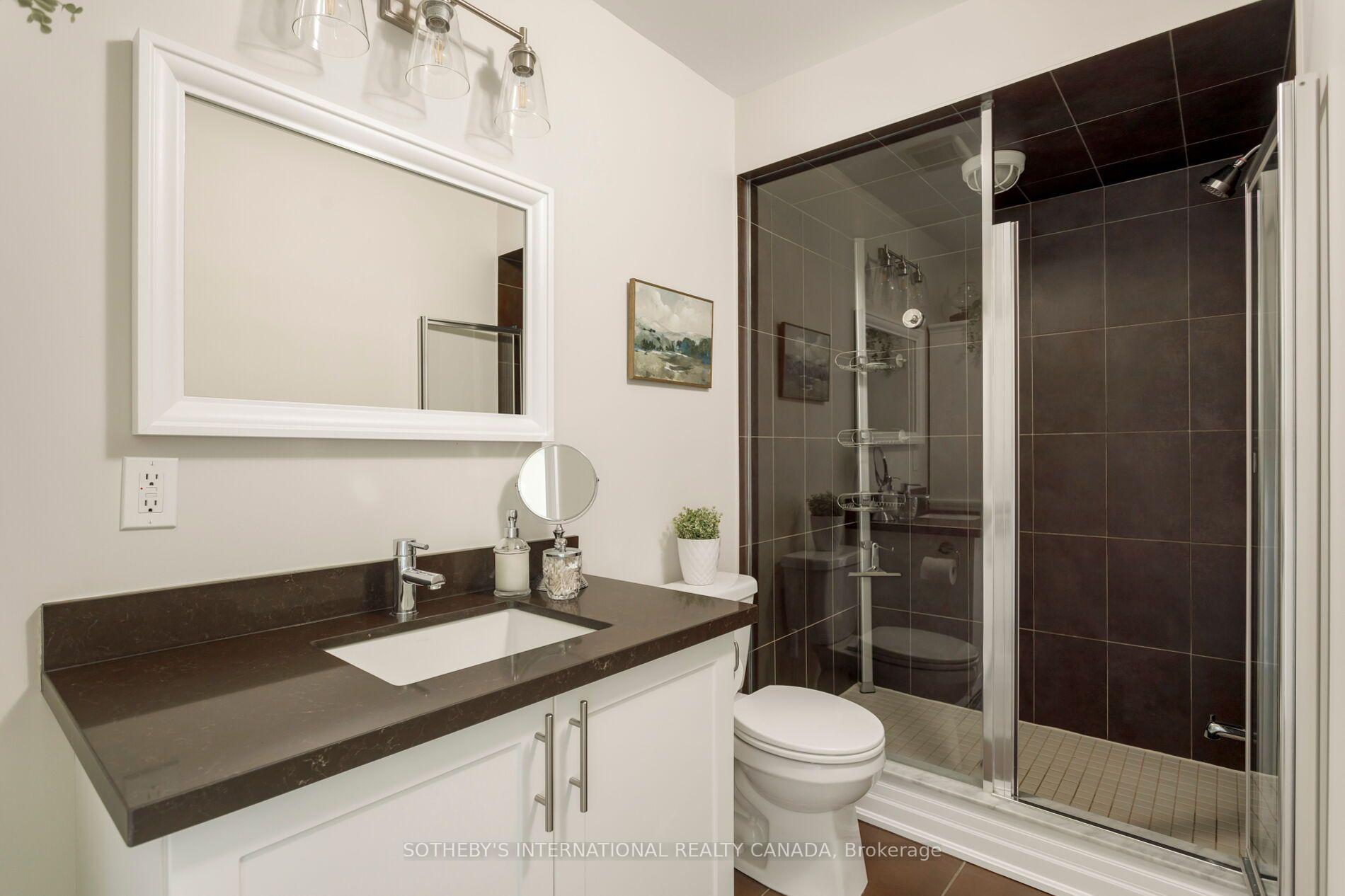 1127 Haig Boulevard 2