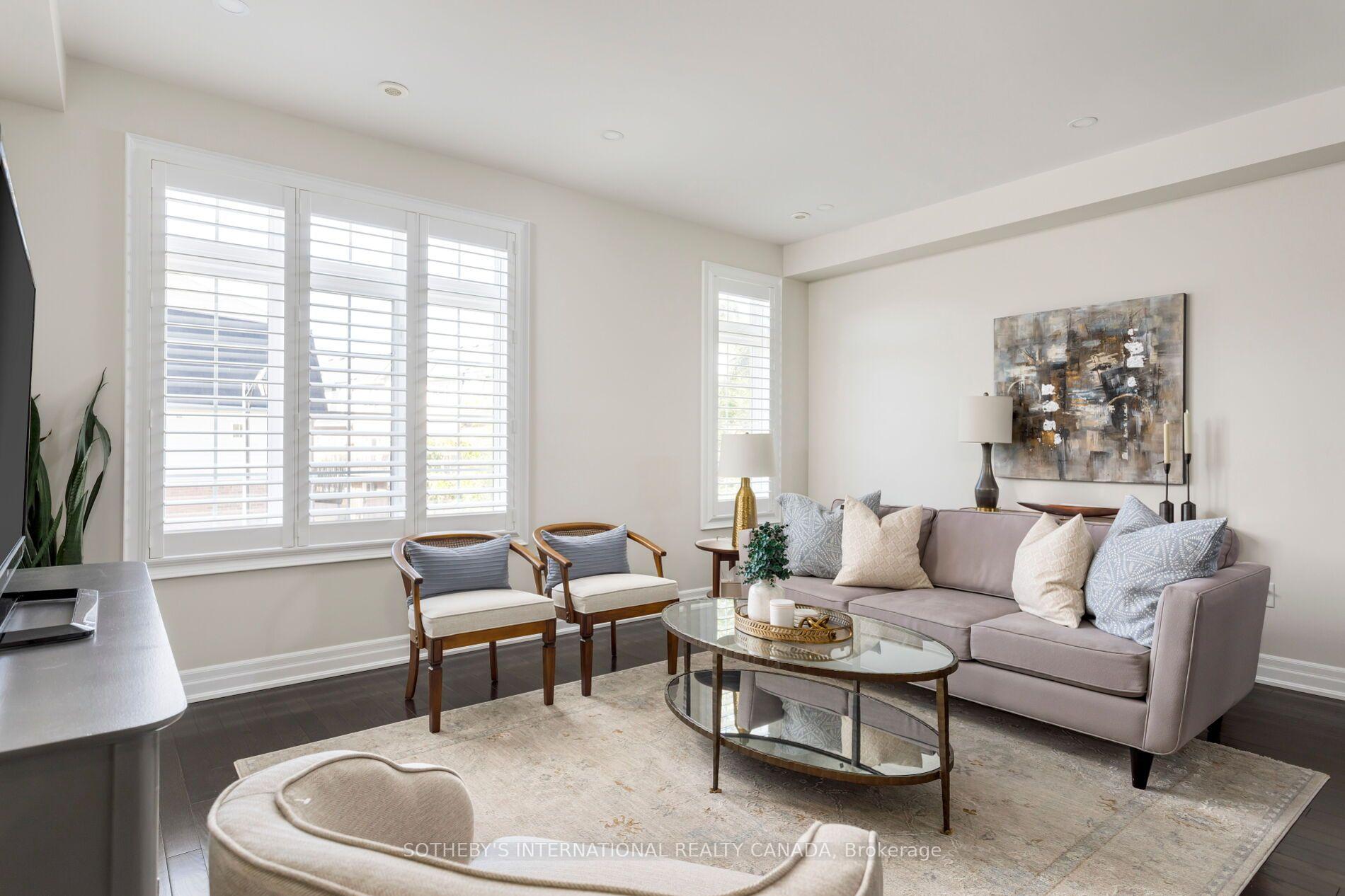 1127 Haig Boulevard 2