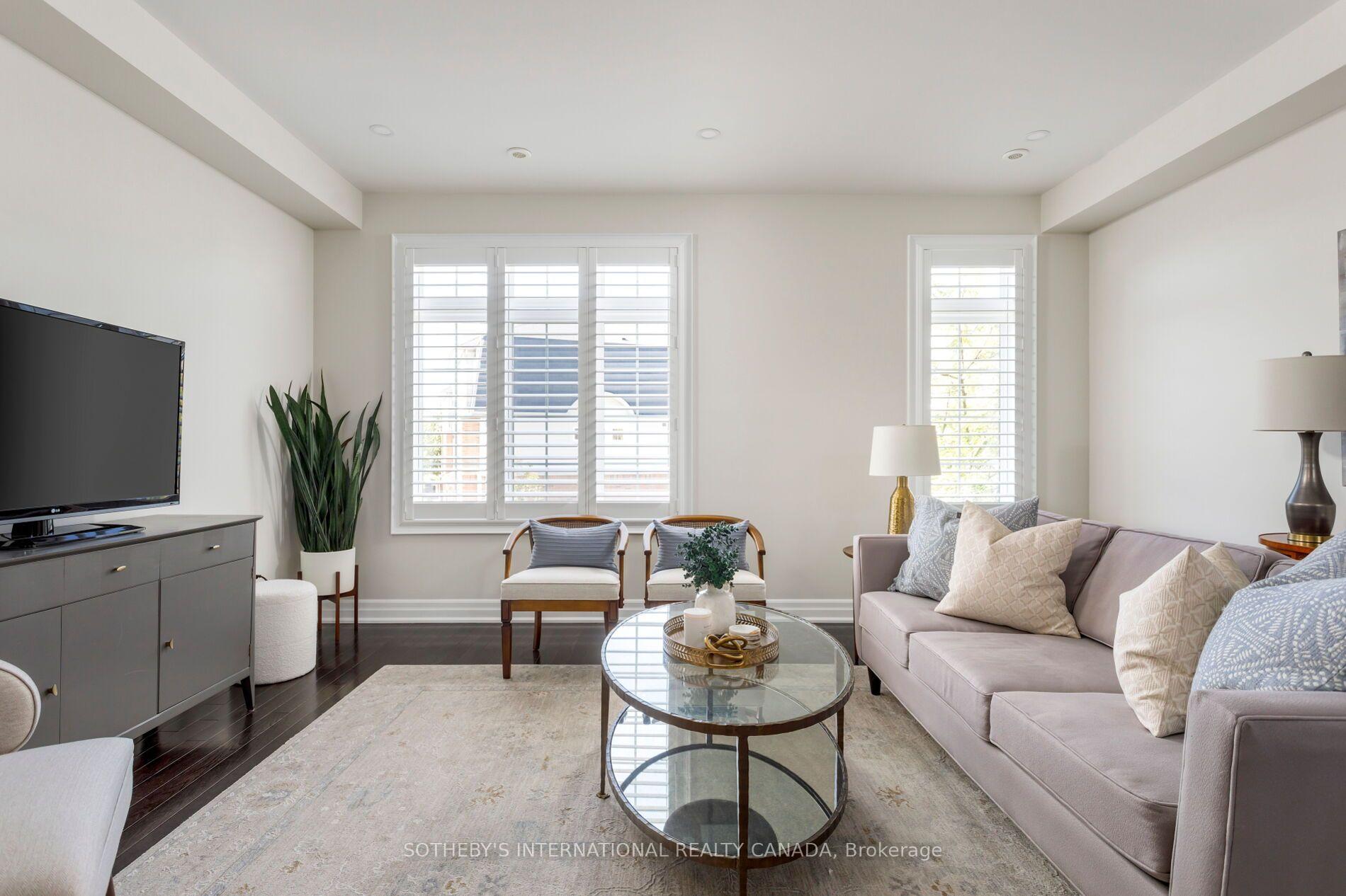 1127 Haig Boulevard 2