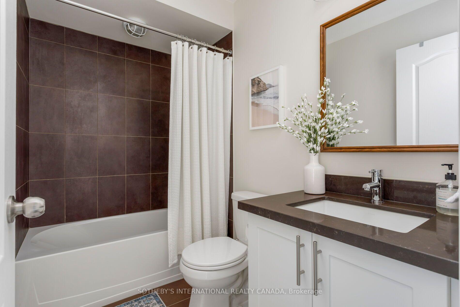 1127 Haig Boulevard 2