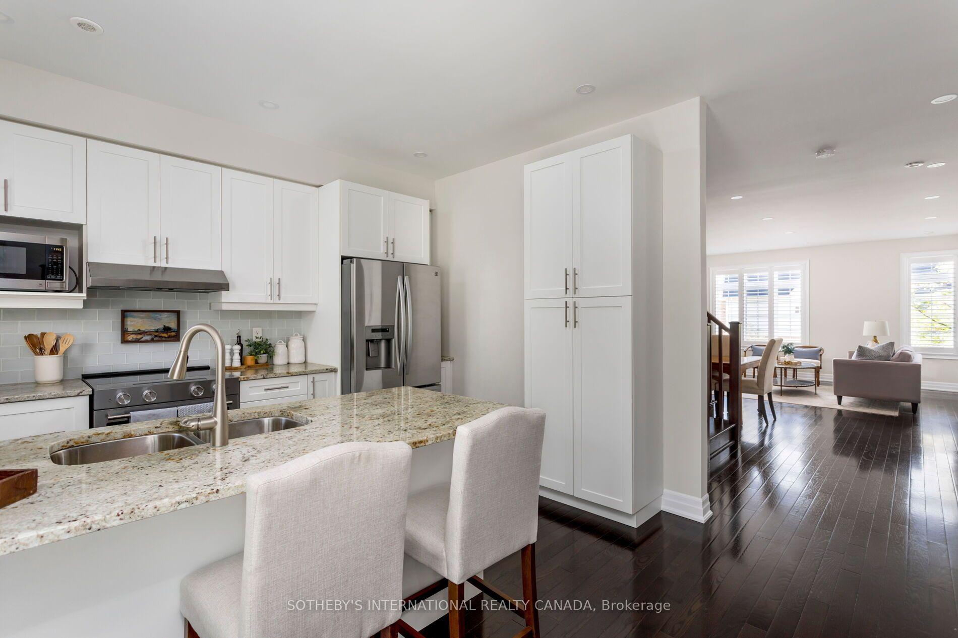 1127 Haig Boulevard 2