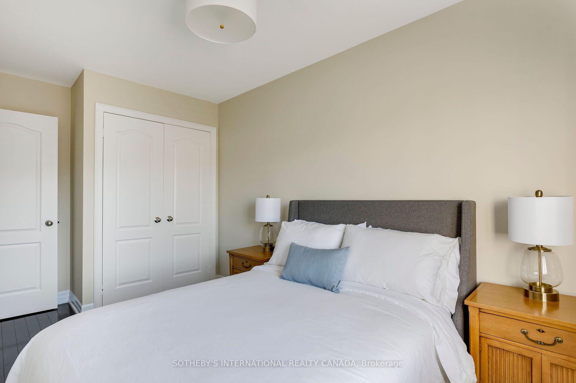 1127 Haig Boulevard 2