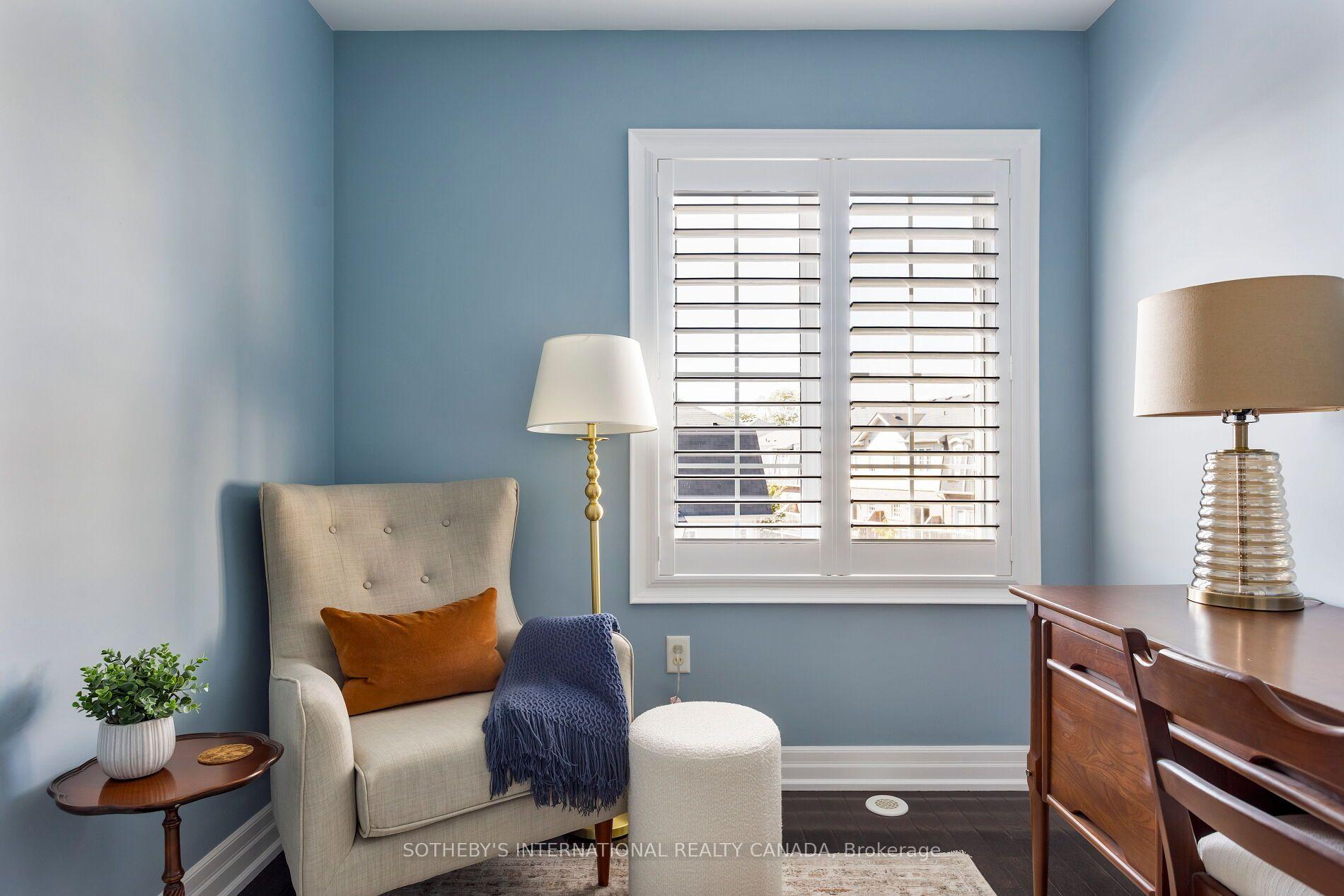 1127 Haig Boulevard 2