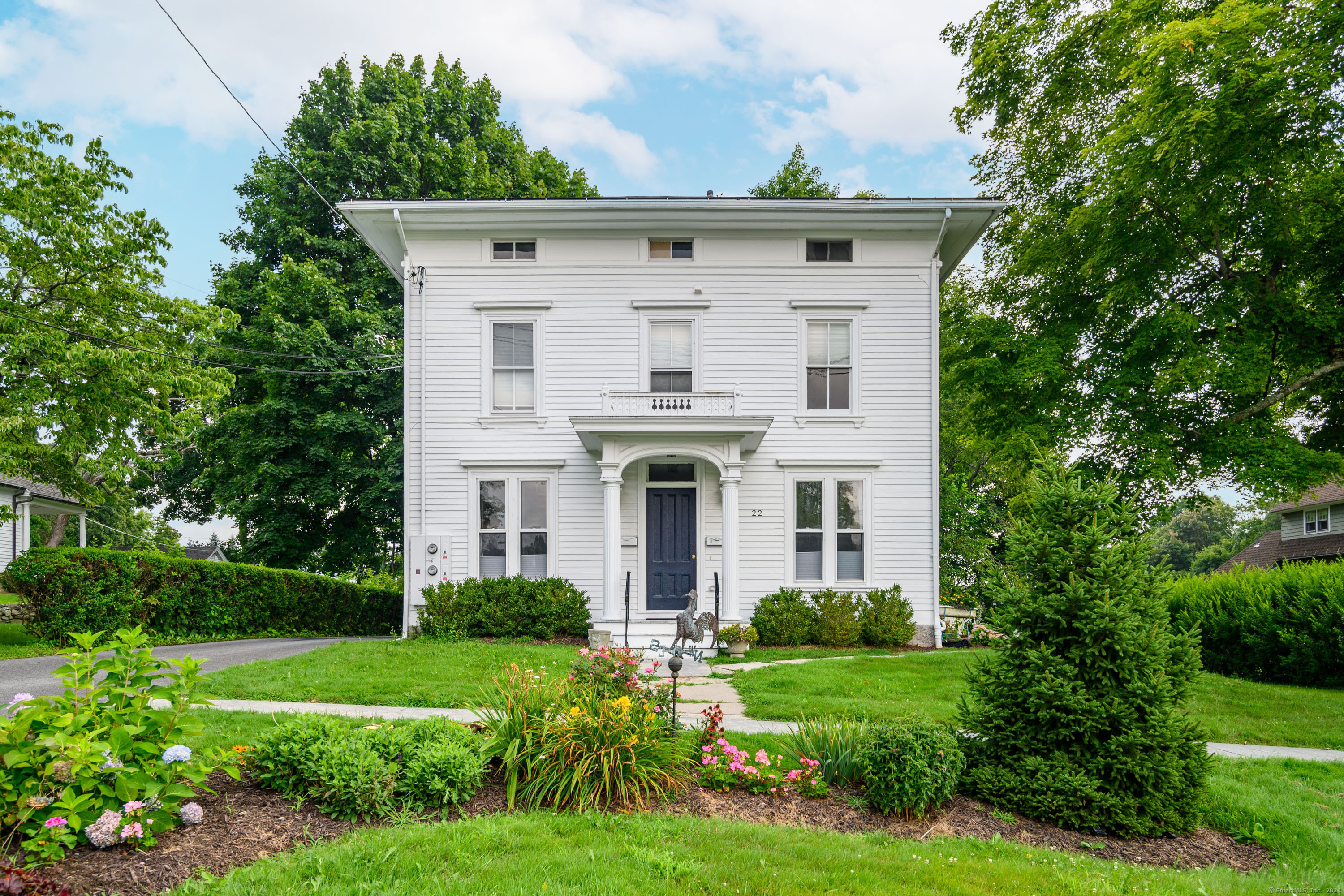 22 Main Street 1