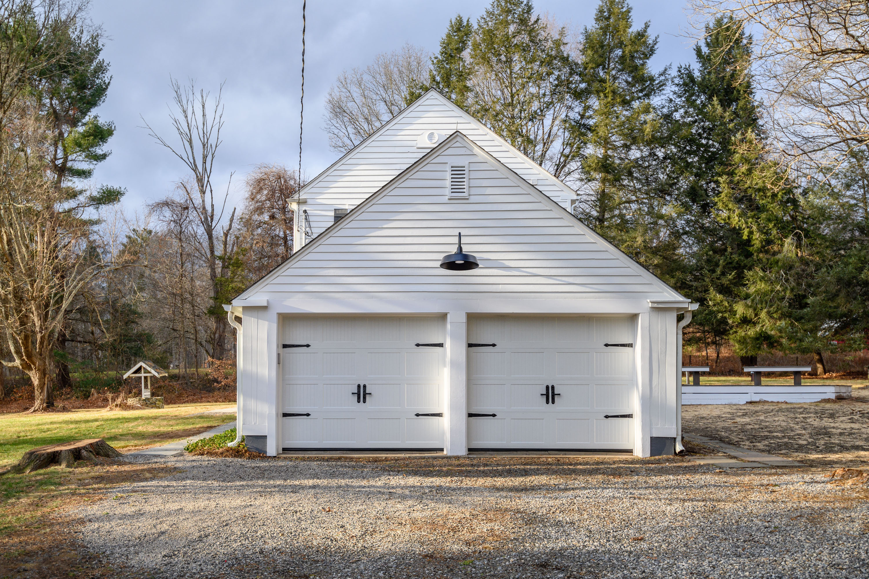 855 Southford Road