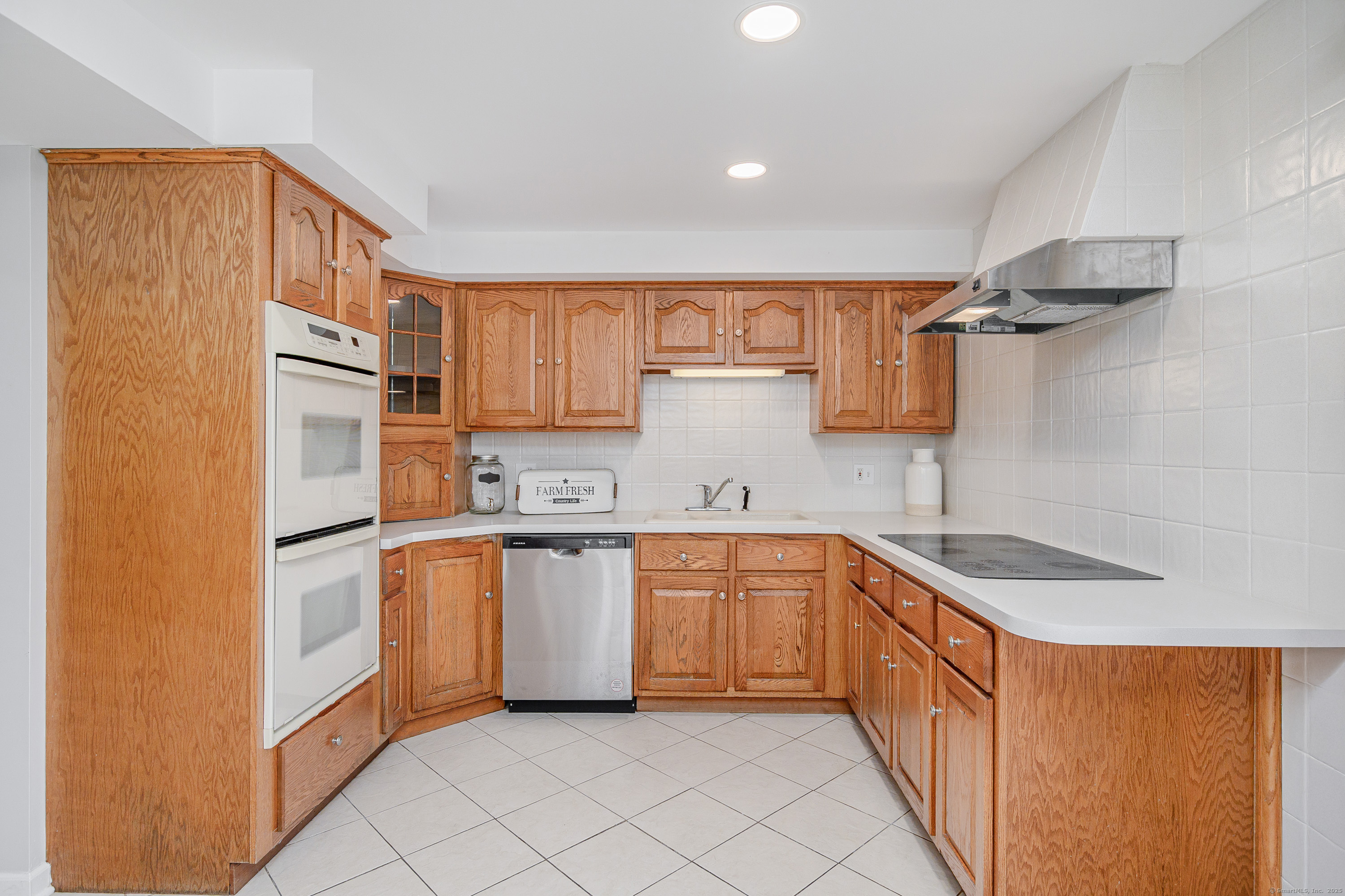 4 Dover Circle