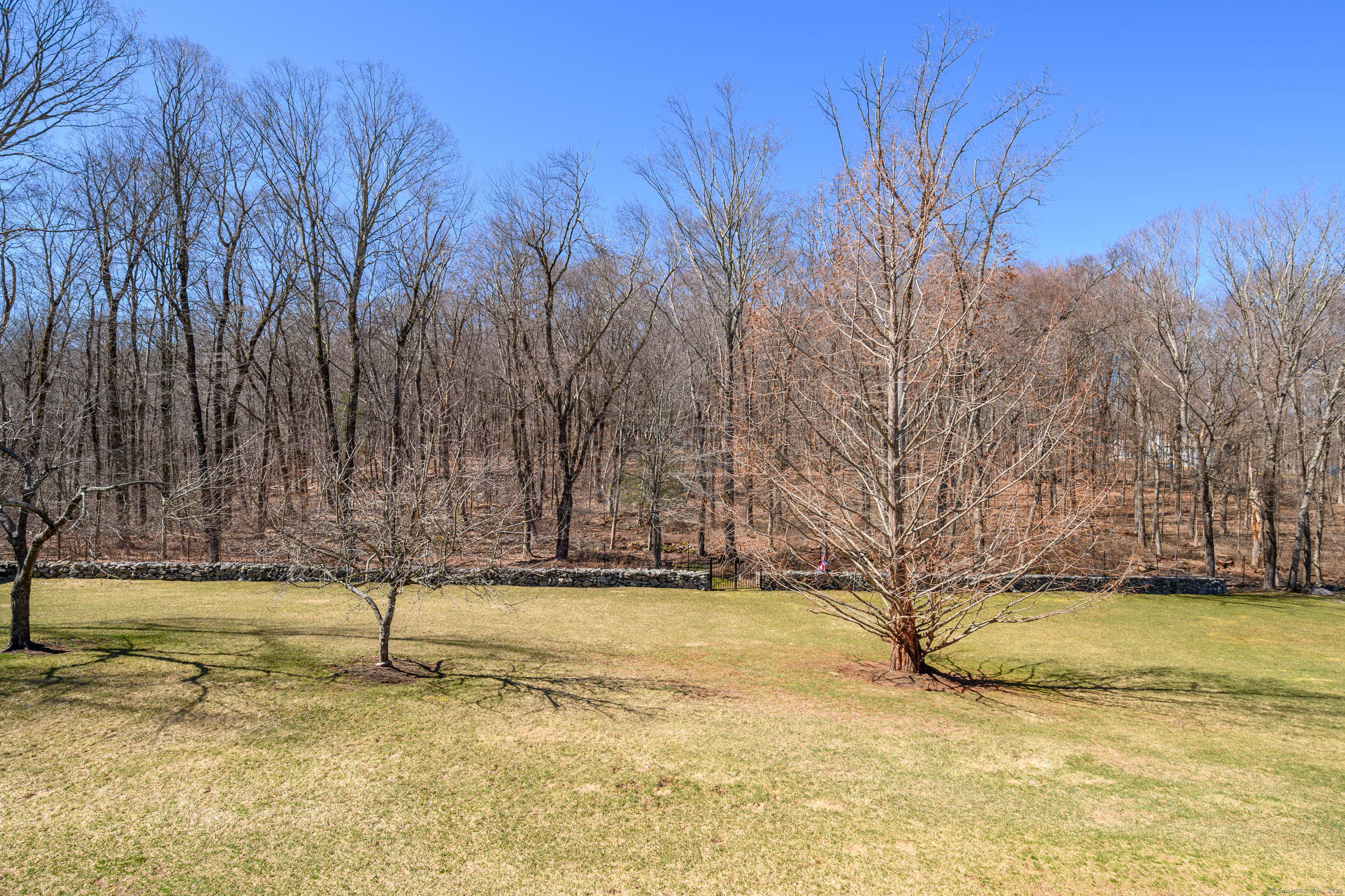 4 Dover Circle
