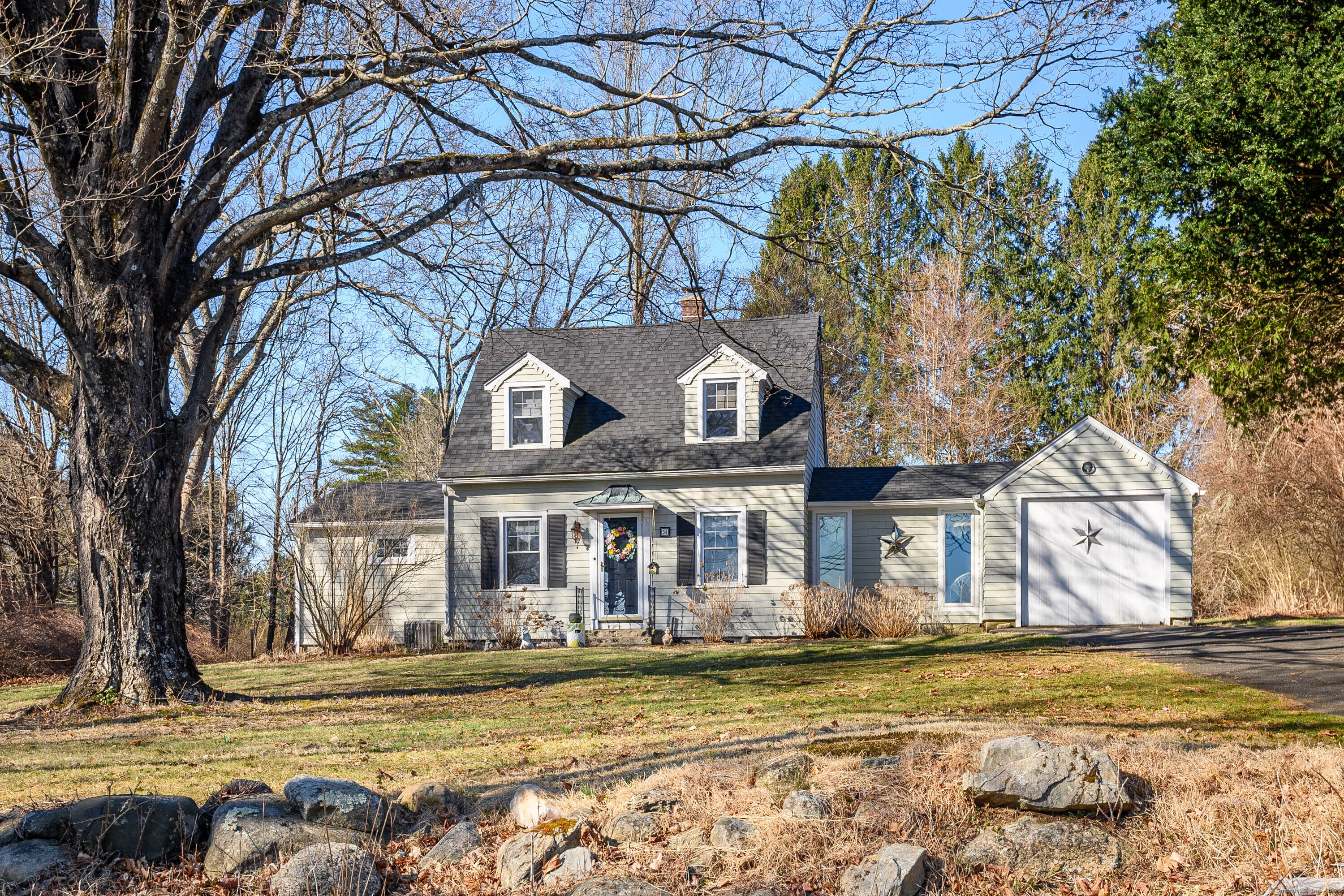 54 Queen Street